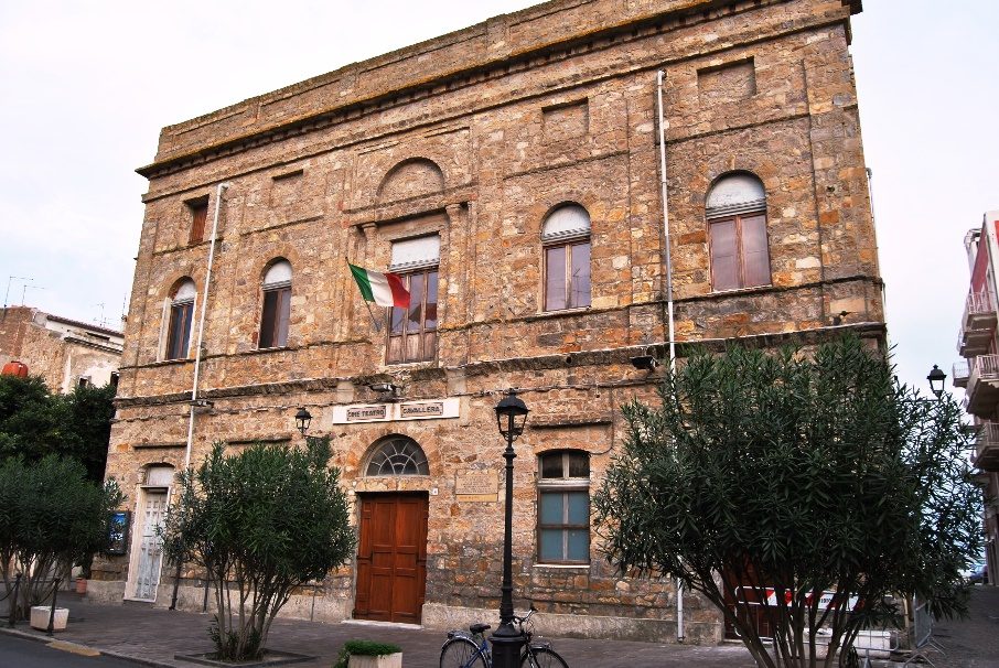 Giuseppe Cavallera's memorial Palace (2).JPG